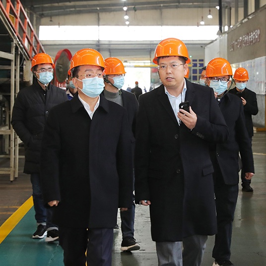 紹興市市長(cháng)施惠芳專(zhuān)題調研萬(wàn)豐汽車(chē)部件輕量化產(chǎn)業(yè)